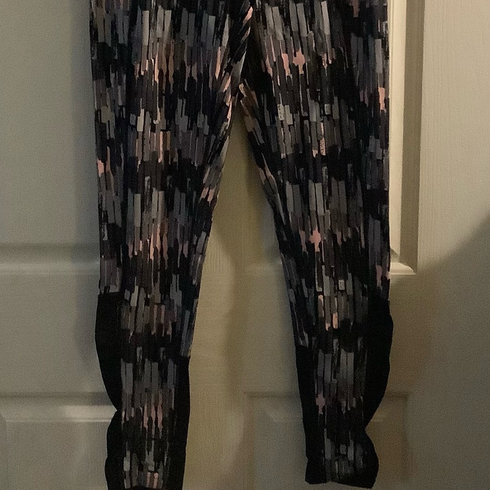 Calvin Klein Brand workout leggings, black, gray, pink colors, size M. - Picture 2 of 16